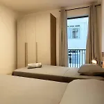Paceville Glow 8 Apartman San Ġiljan