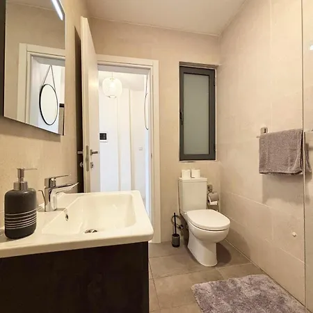 Paceville Glow Four *