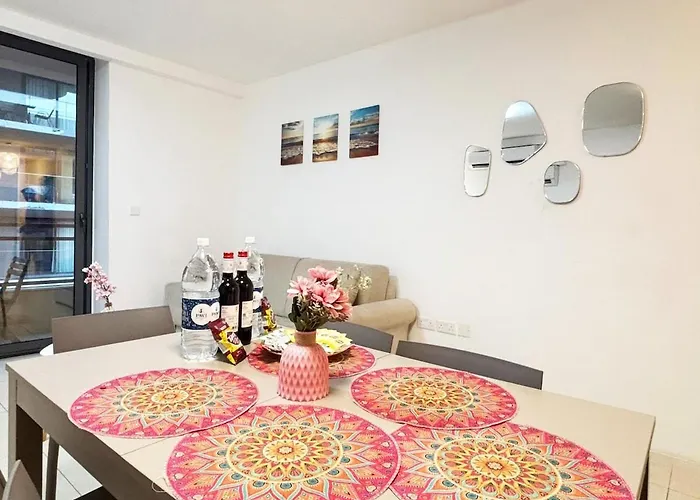 Paceville Glow Four Appartement San Ġiljan