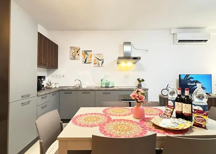 Paceville Glow Four Appartement San Ġiljan