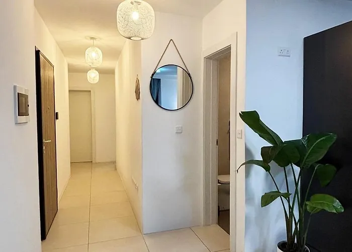 Paceville Glow 8 Апартаменты